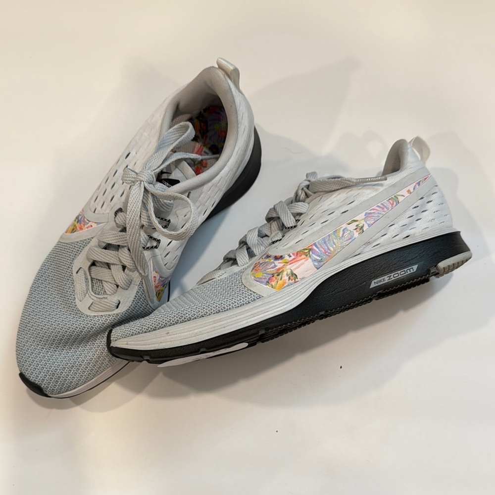 Nike Gray Athletic Shoes Mesh Upper Sporty Design